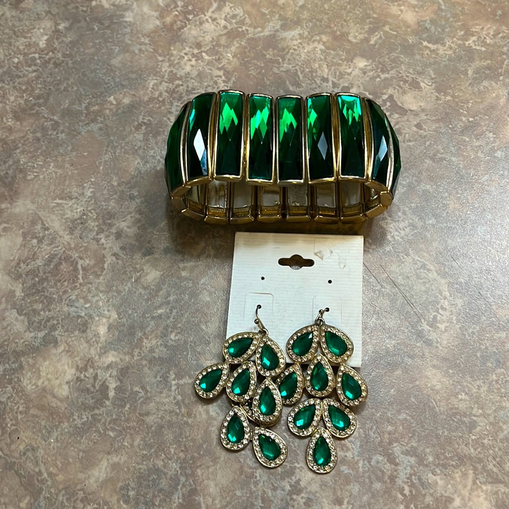 Emerald bracelet & Earring Set
